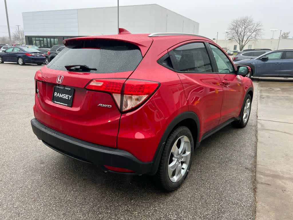 View vehicle photo 6