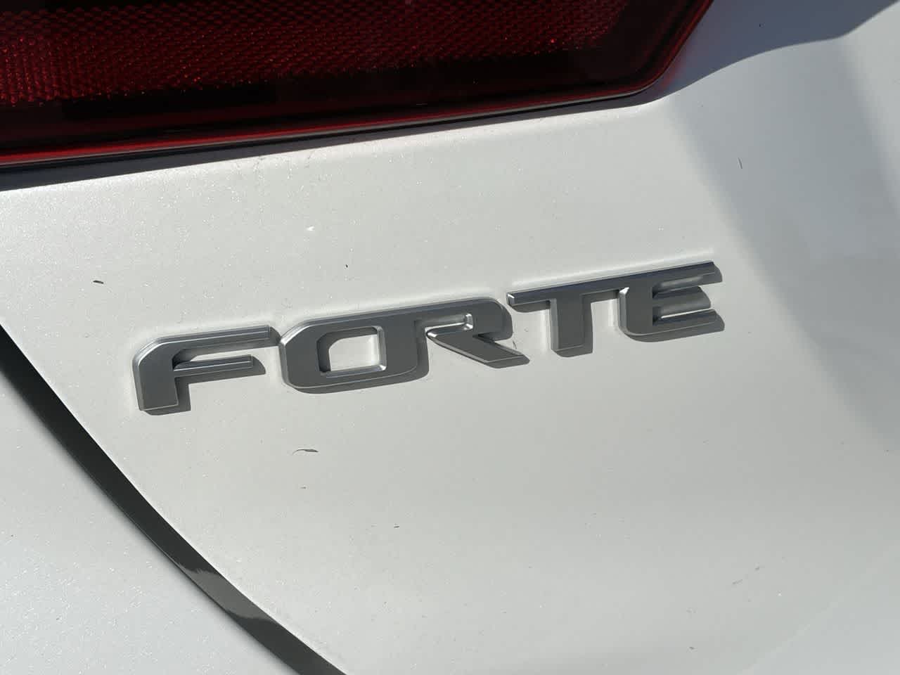 2023 Kia Forte GT 11