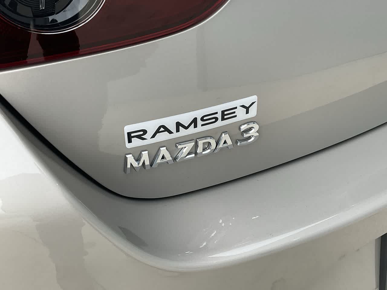 2024 Mazda MAZDA3 2.5 S Preferred 11