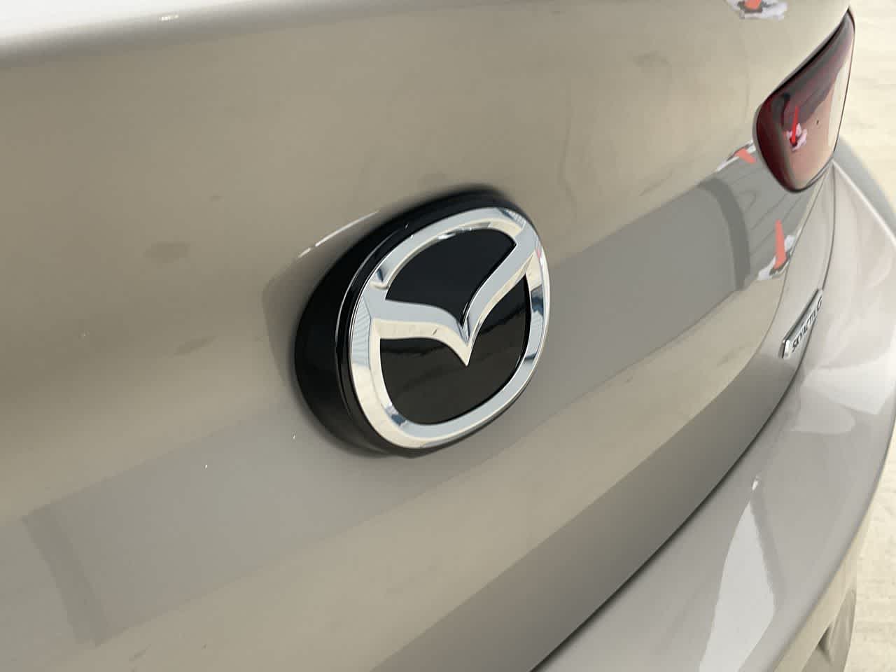 2024 Mazda MAZDA3 2.5 S Preferred 10