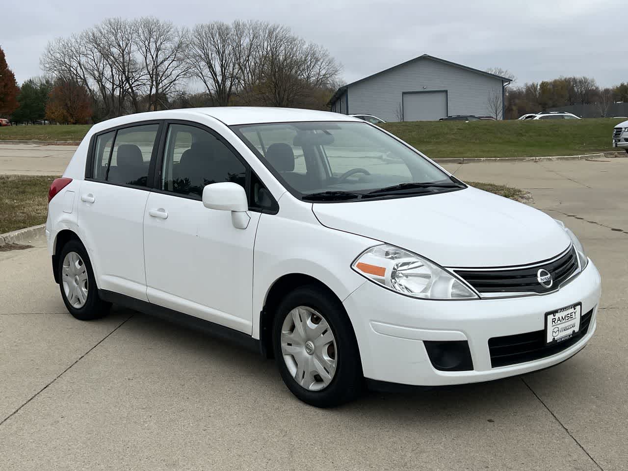 2011 Nissan Versa 1.8 S 8