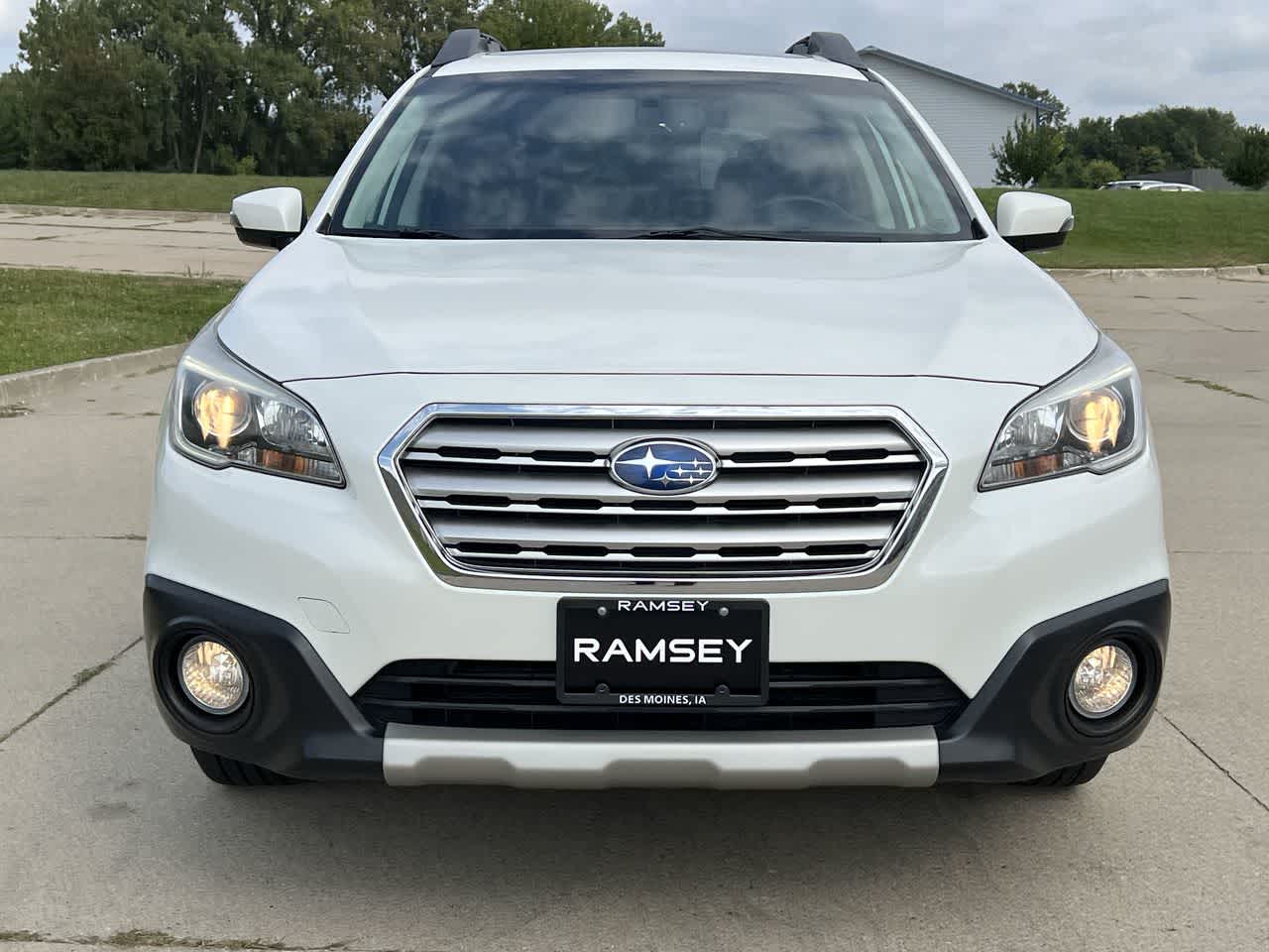 2017 Subaru Outback Limited 10