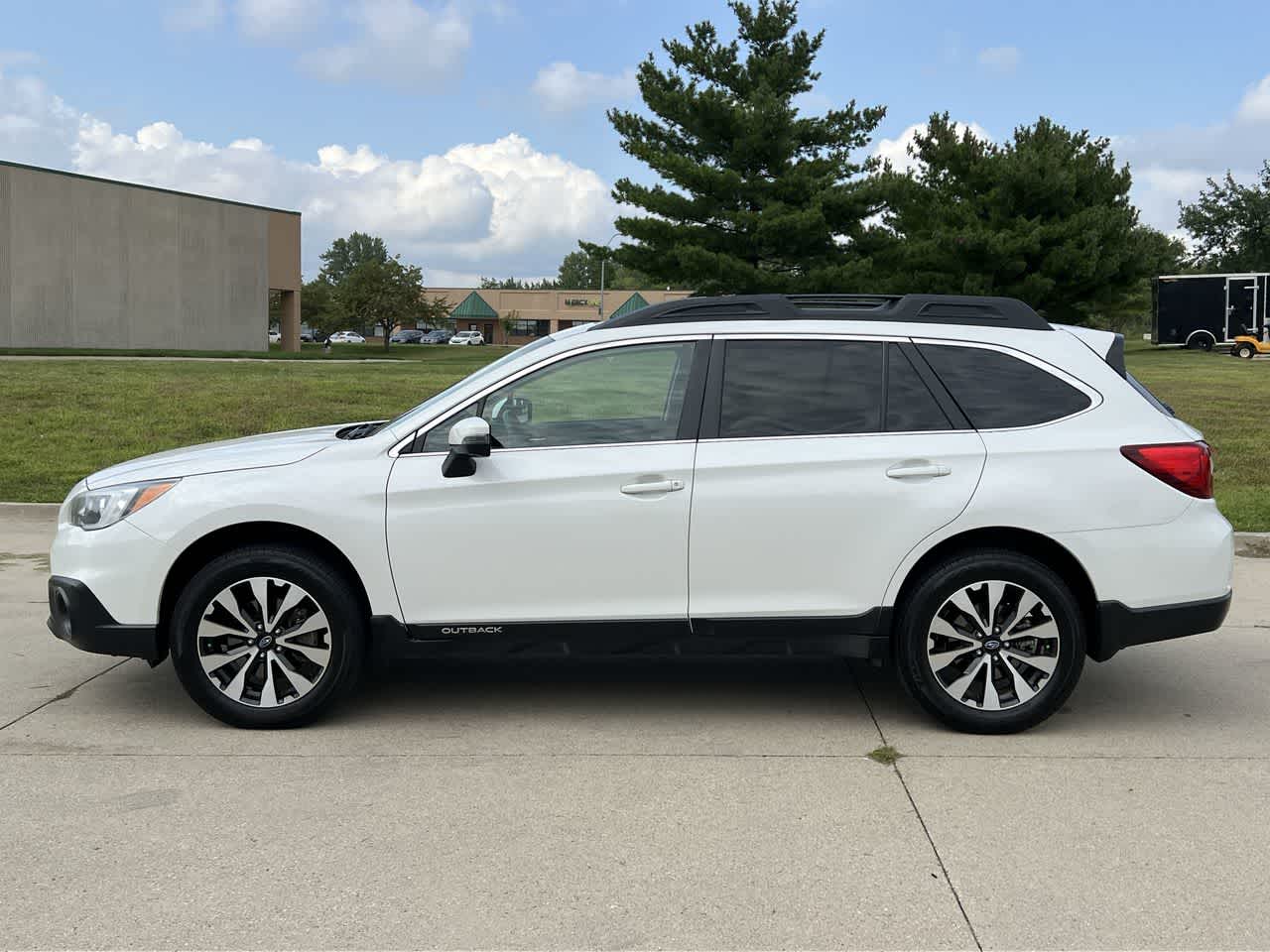 2017 Subaru Outback Limited 3