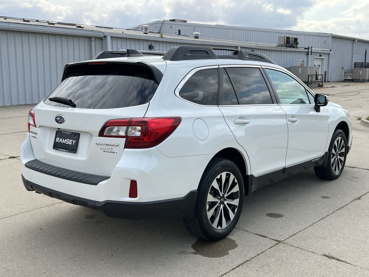 2017 Subaru Outback Limited 6