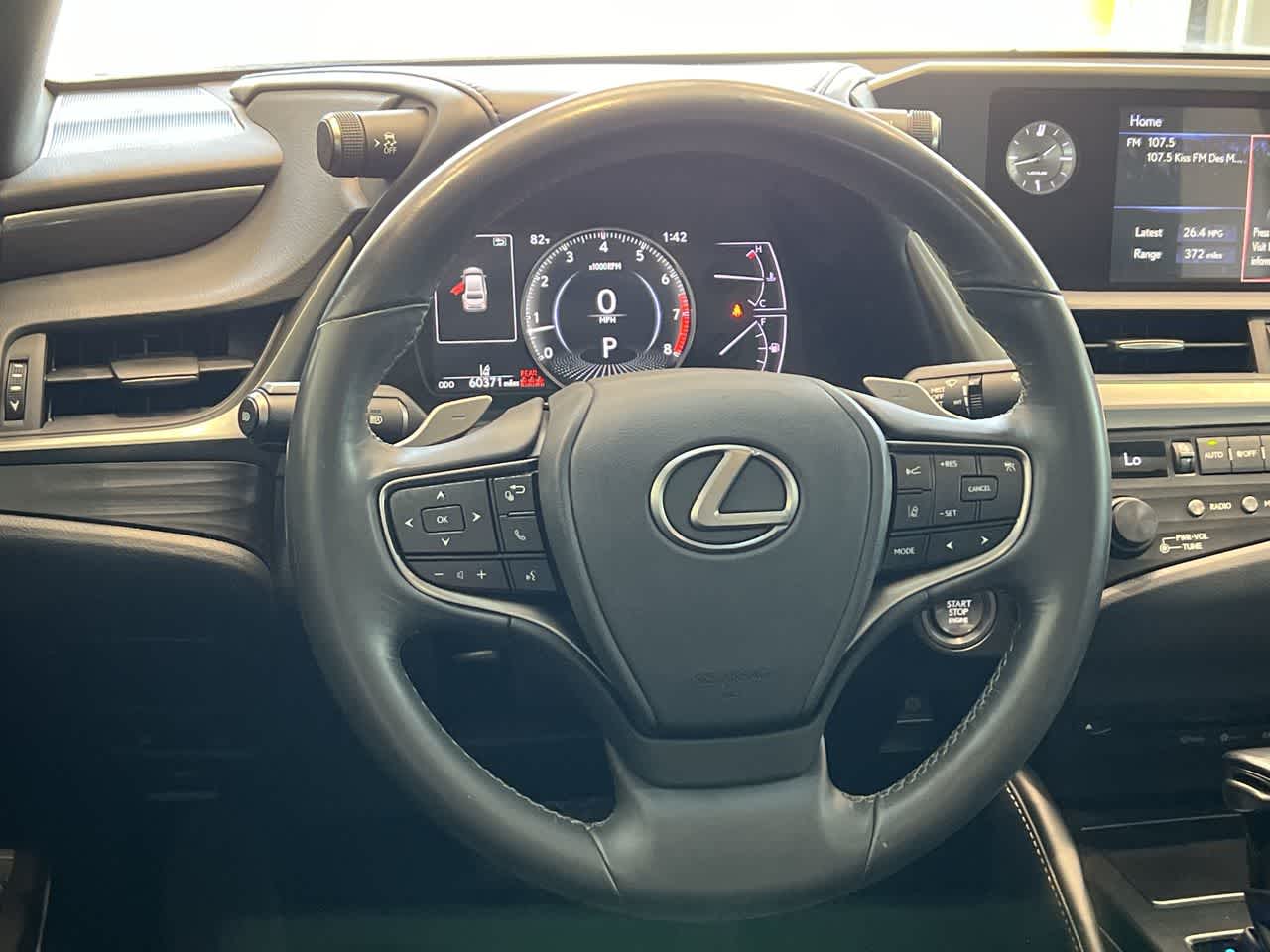 2019 Lexus ES  23