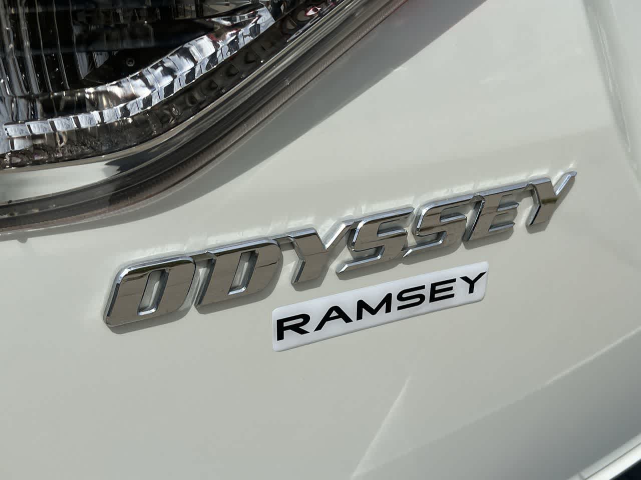 2016 Honda Odyssey EX-L 11