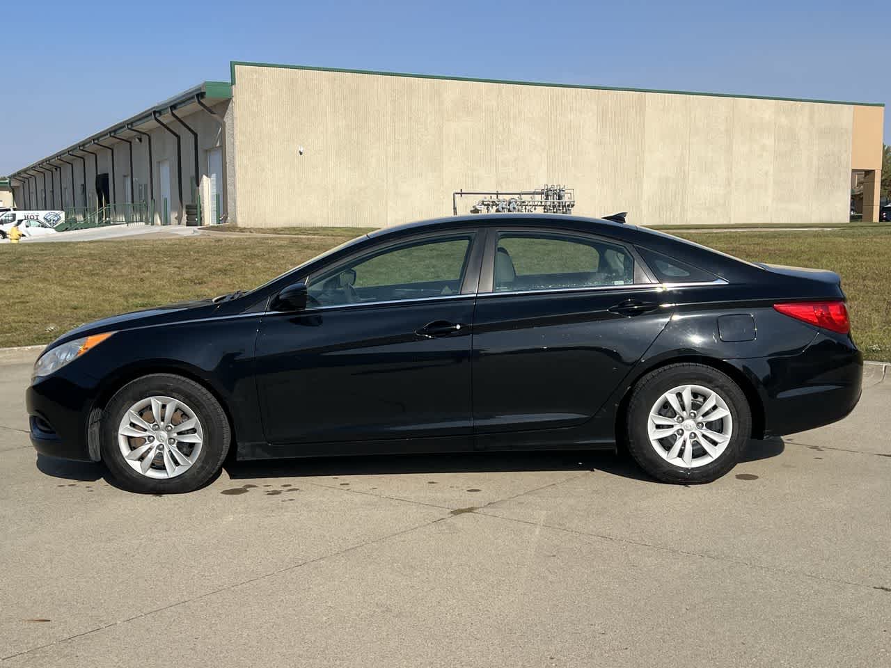 2012 Hyundai Sonata GLS 3