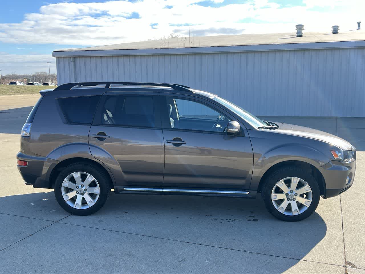 2010 Mitsubishi Outlander SE 7