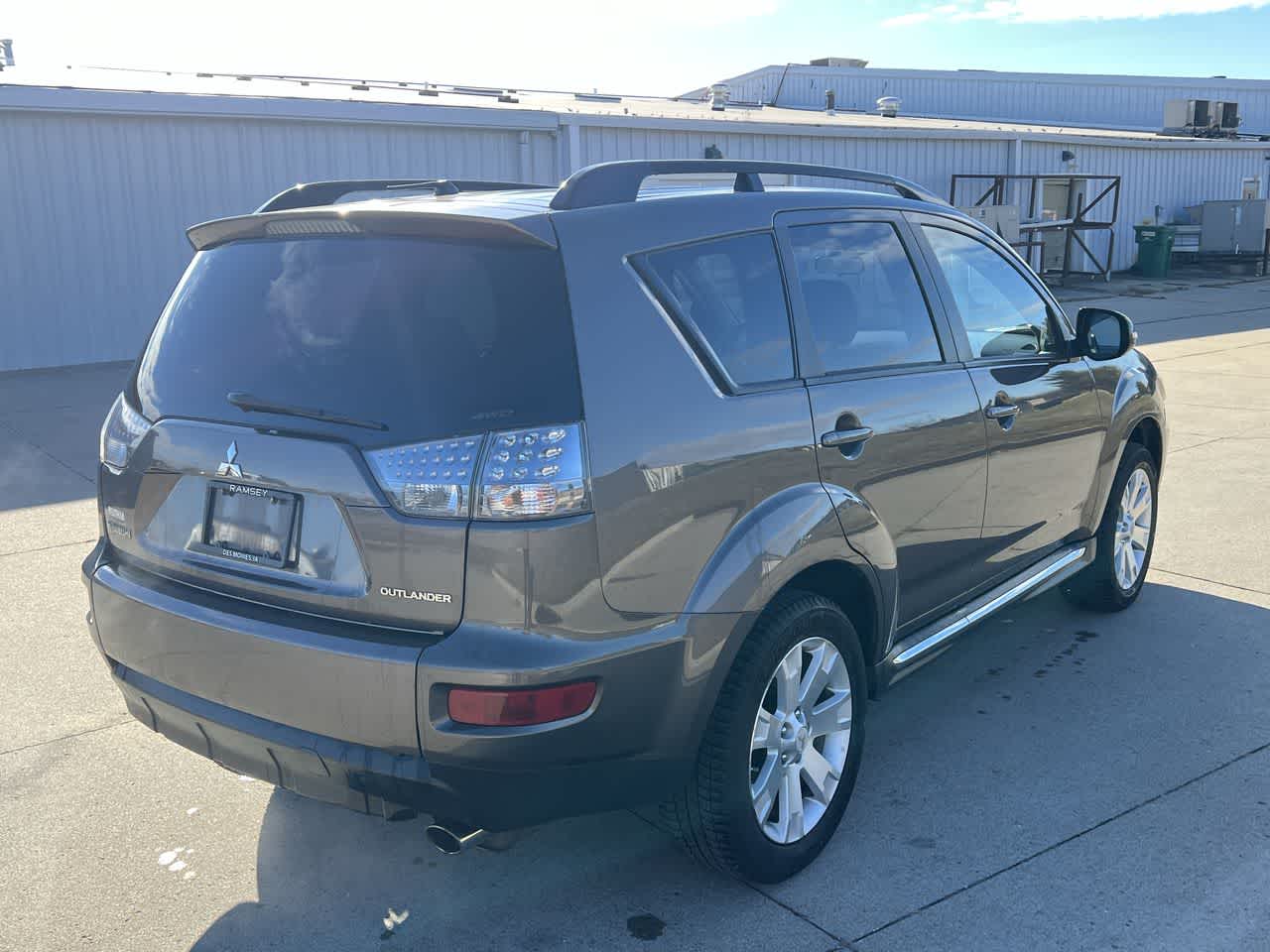 2010 Mitsubishi Outlander SE 6