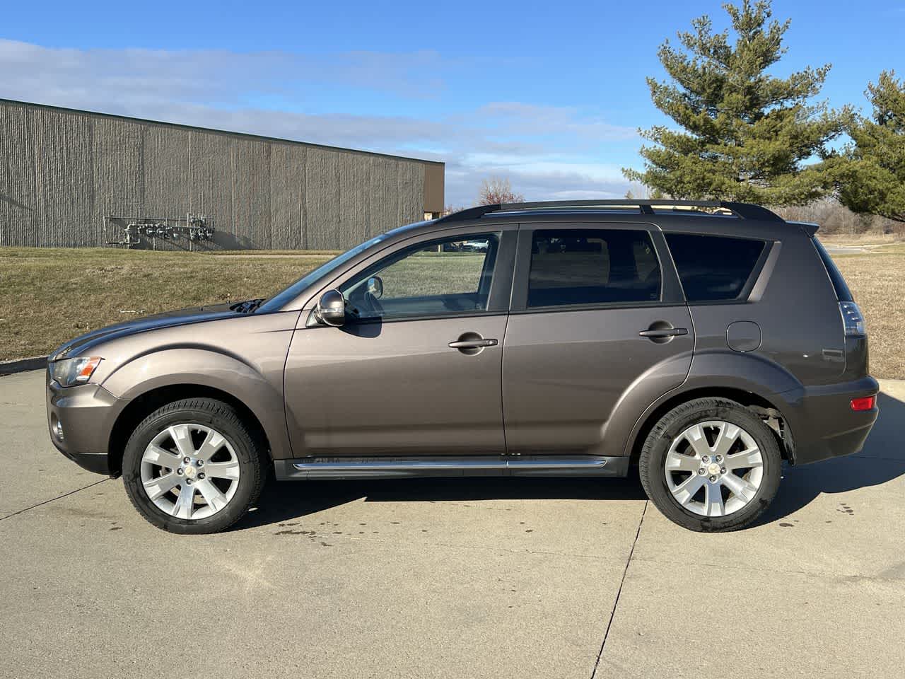 2010 Mitsubishi Outlander SE 3