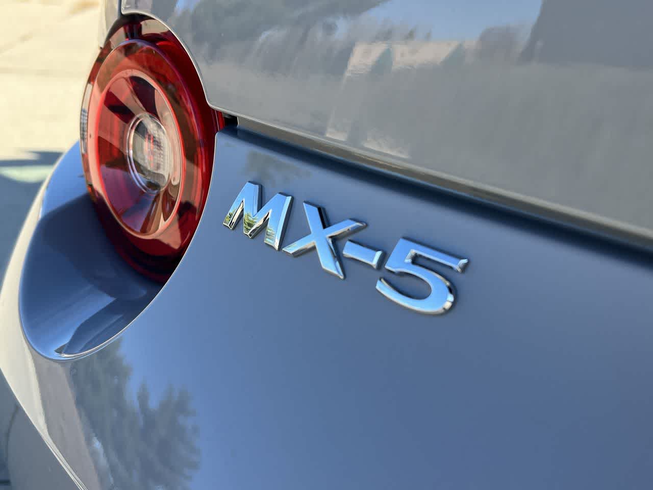 2024 Mazda MX-5 Miata Grand Touring 12