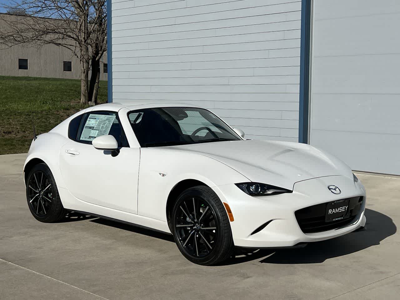 2024 Mazda MX-5 Miata RF Grand Touring 8