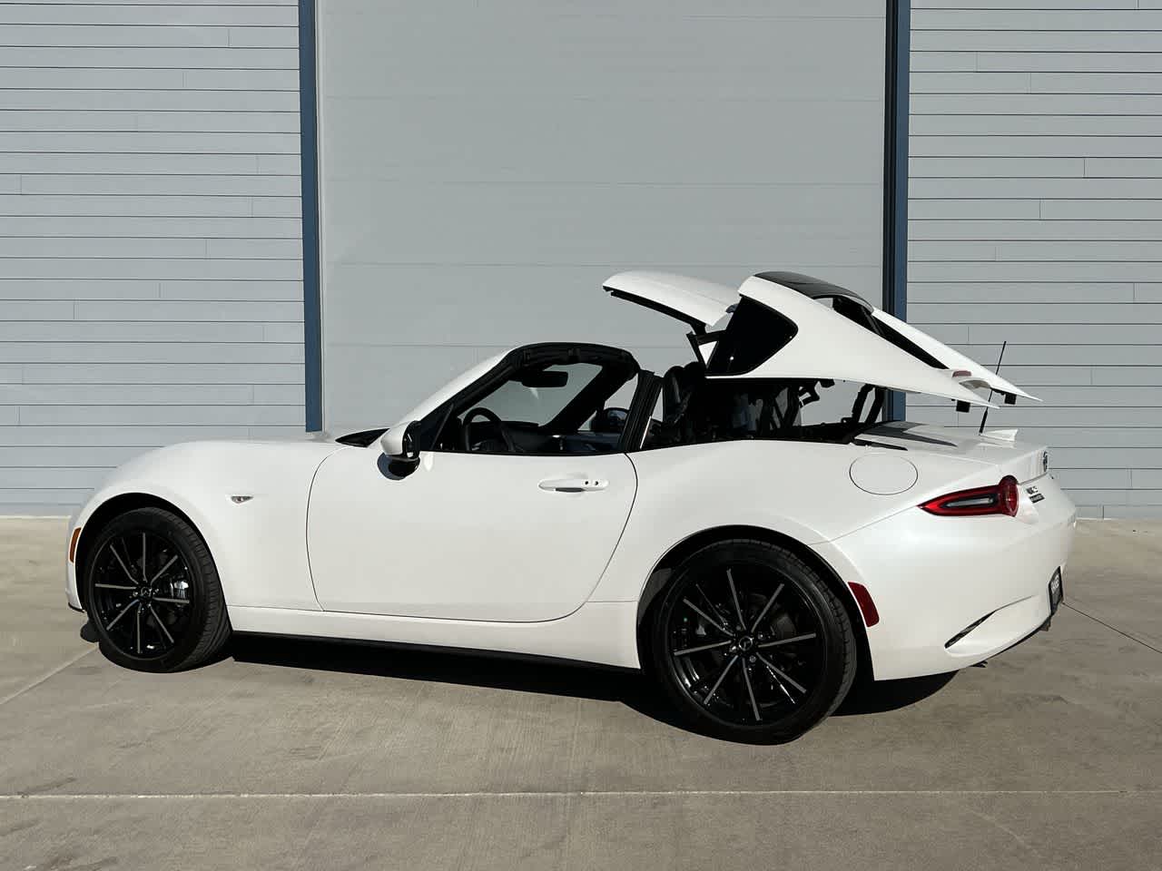 2024 Mazda MX-5 Miata RF Grand Touring 34