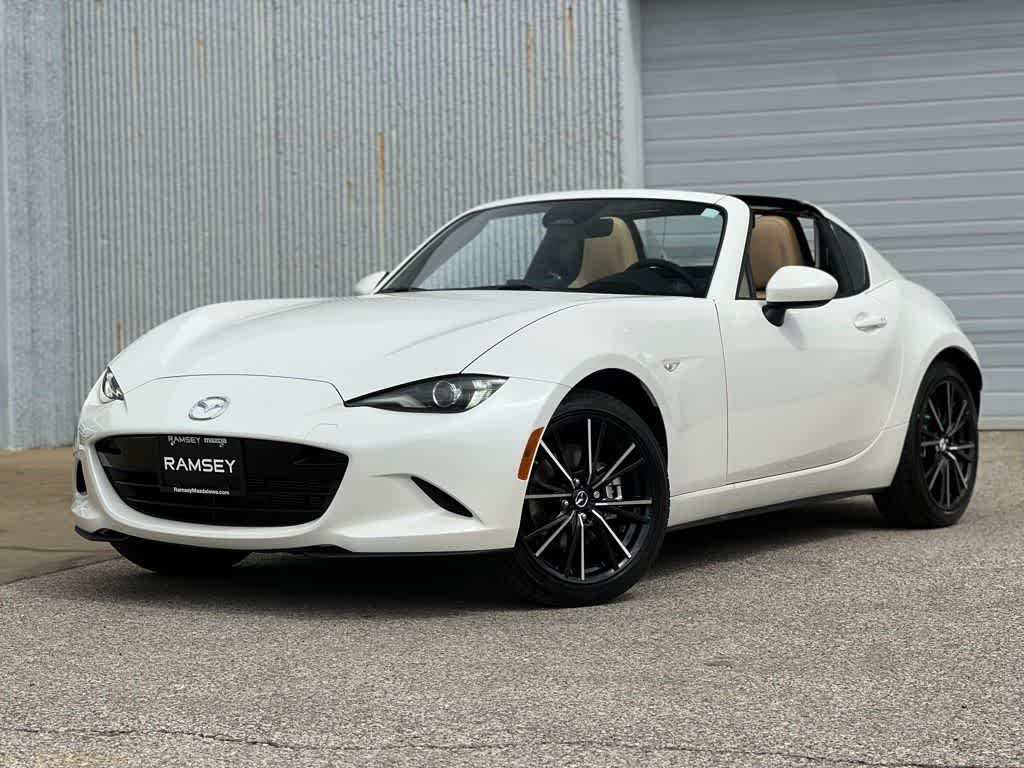 Snowflake White Pearl Mica 2026 Mazda MX-5 Miata RF Grand Touring RWD Convertible Rear-Wheel Drive Automatic