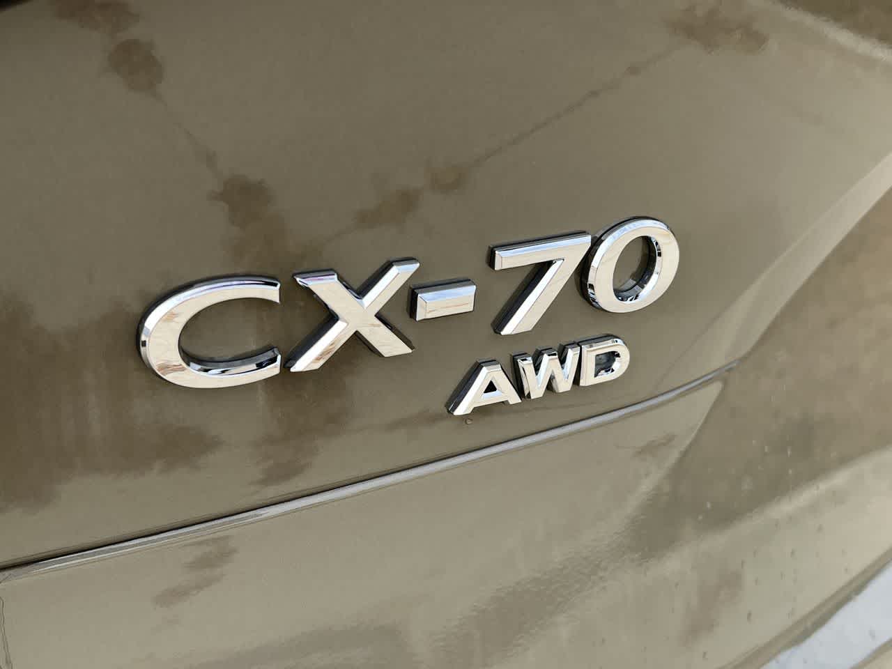 2025 Mazda CX-70 PHEV Premium Package 11