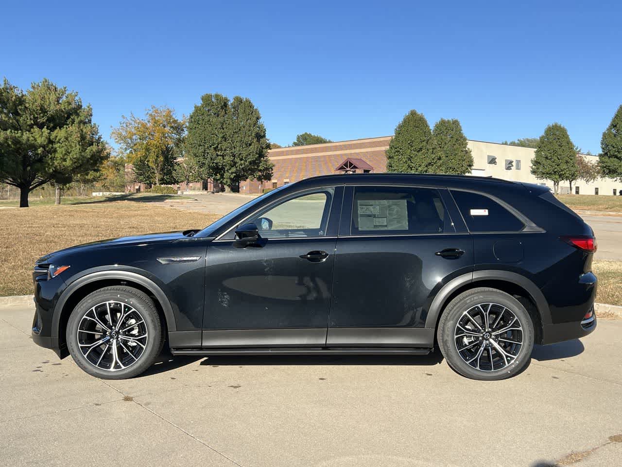 2025 Mazda CX-70 PHEV Premium Plus Package 3