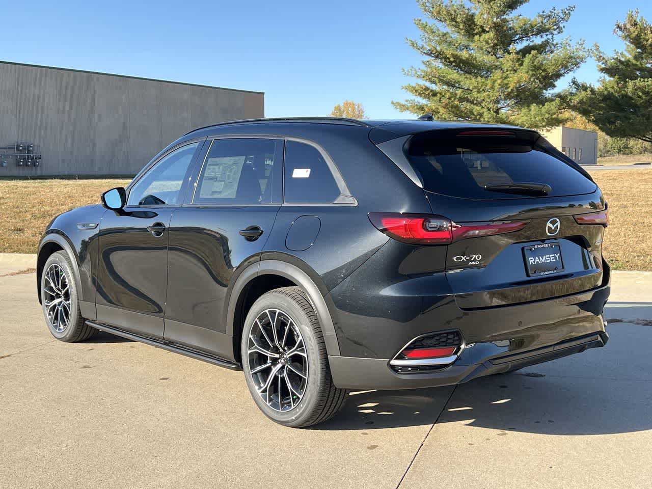 2025 Mazda CX-70 PHEV Premium Plus Package 4