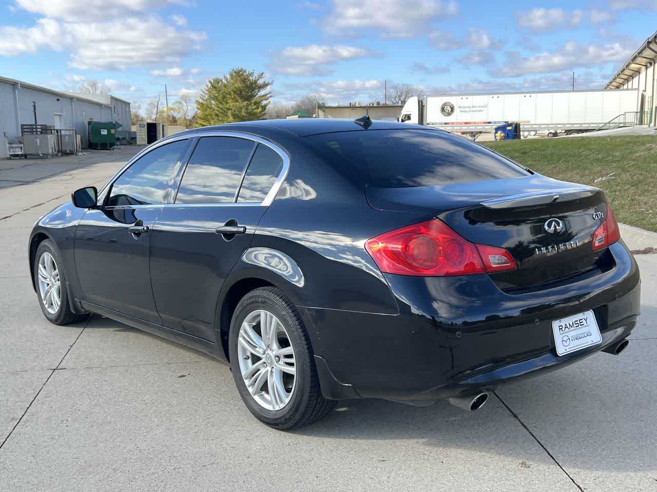 2013 INFINITI G37 x 4