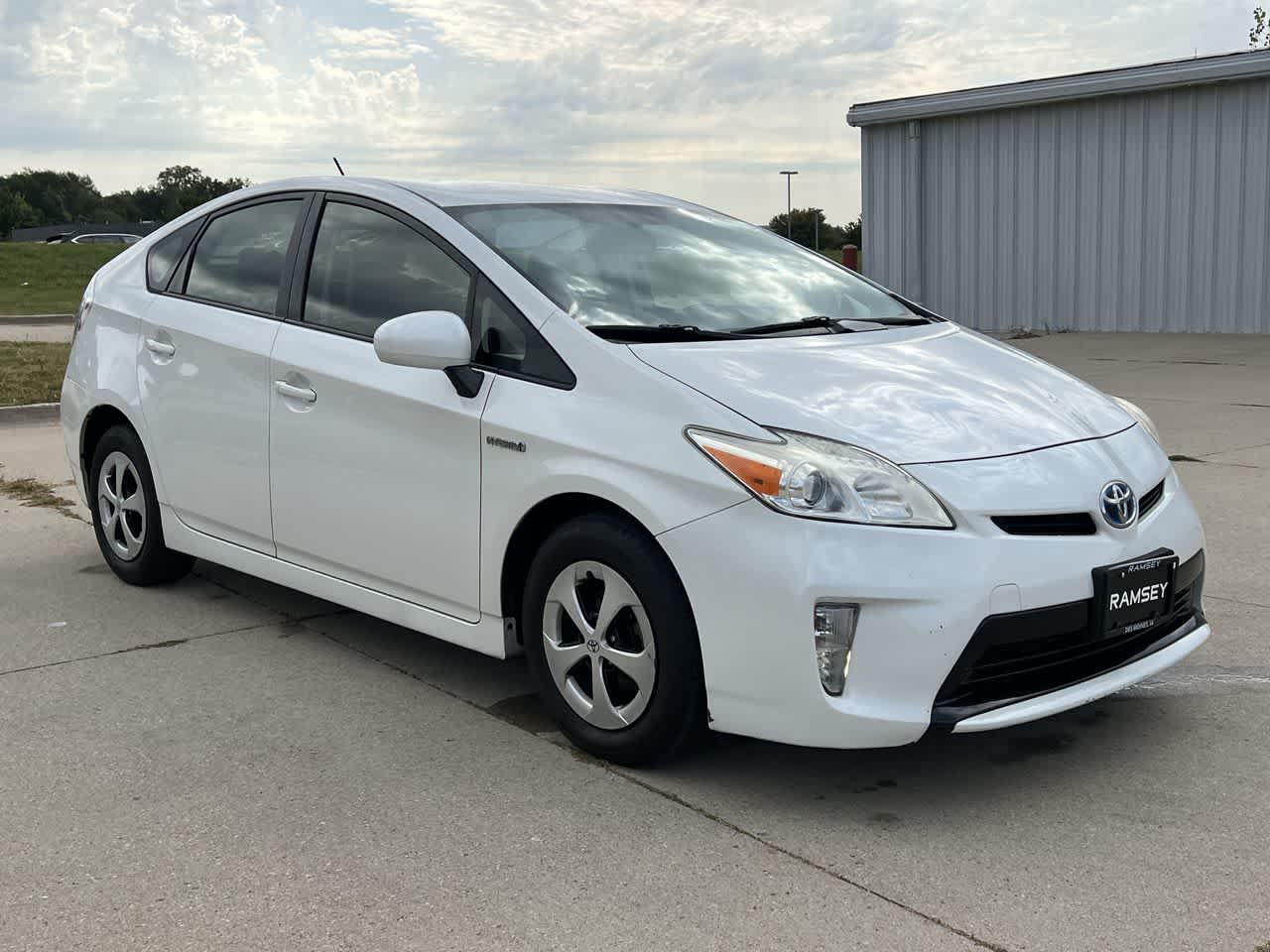 2013 Toyota Prius Two 8