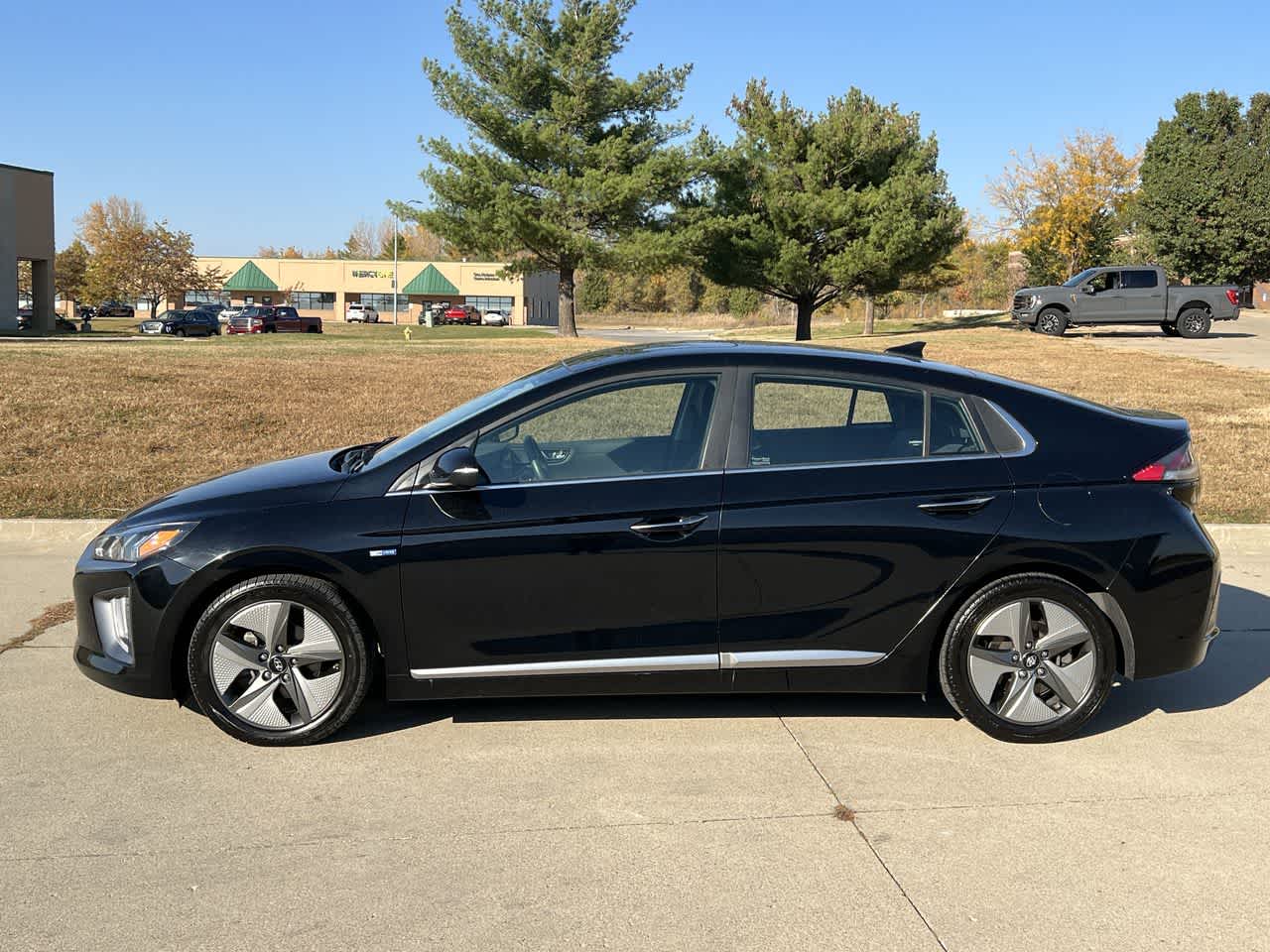 2020 Hyundai IONIQ Hybrid Limited 3