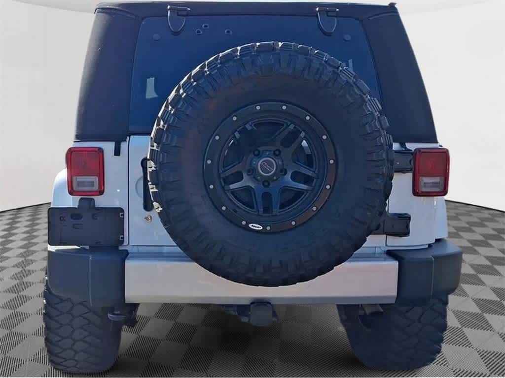 2014 Jeep Wrangler Unlimited Sahara 7