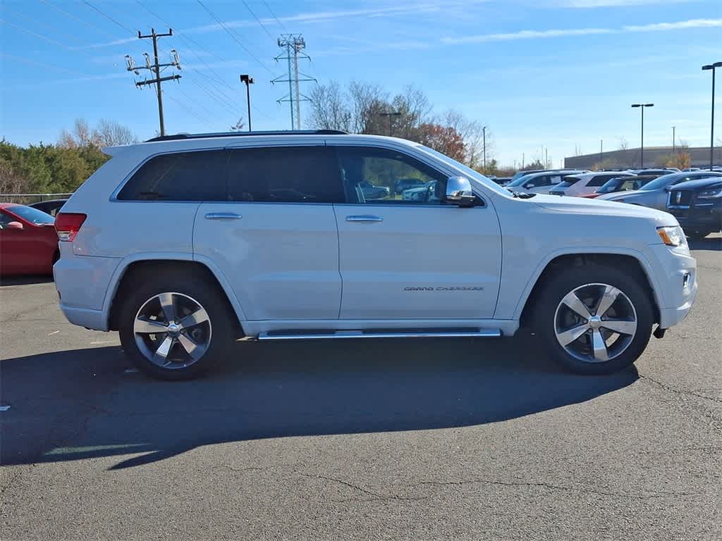 2016 Jeep Grand Cherokee Overland 24