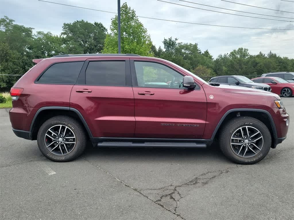 2017 Jeep Grand Cherokee Trailhawk 24