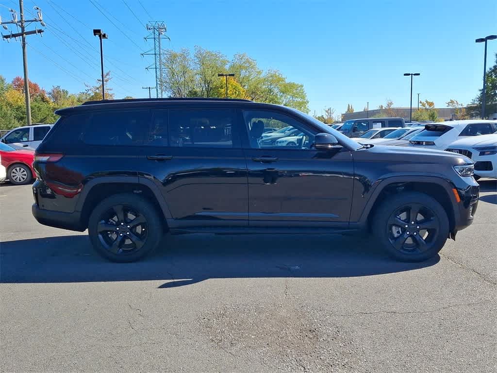 2023 Jeep Grand Cherokee L Altitude 24