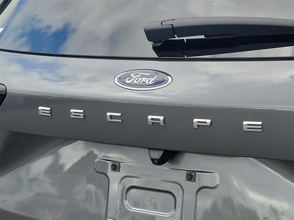 2023 Ford Escape ST-Line Select 24