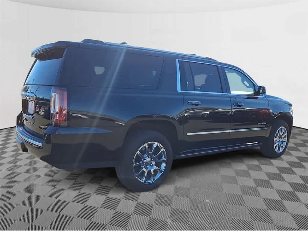 2015 GMC Yukon XL Denali 8