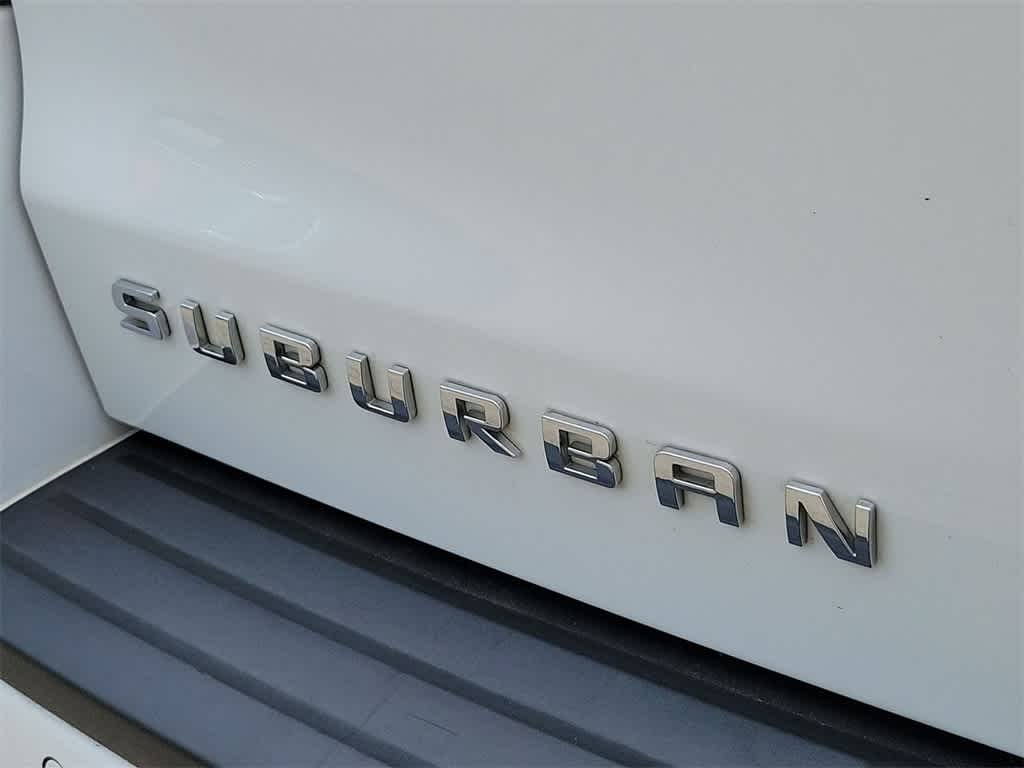 2018 Chevrolet Suburban LT 23