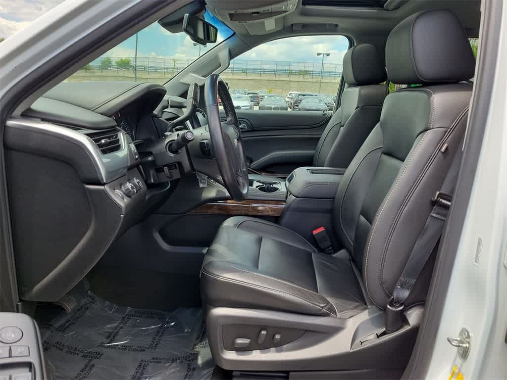 2018 Chevrolet Suburban LT 11