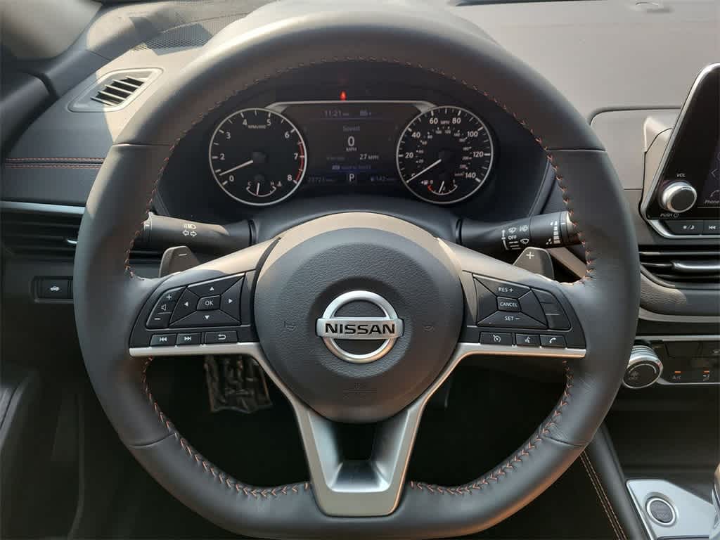 2022 Nissan Altima 2.5 SR 16