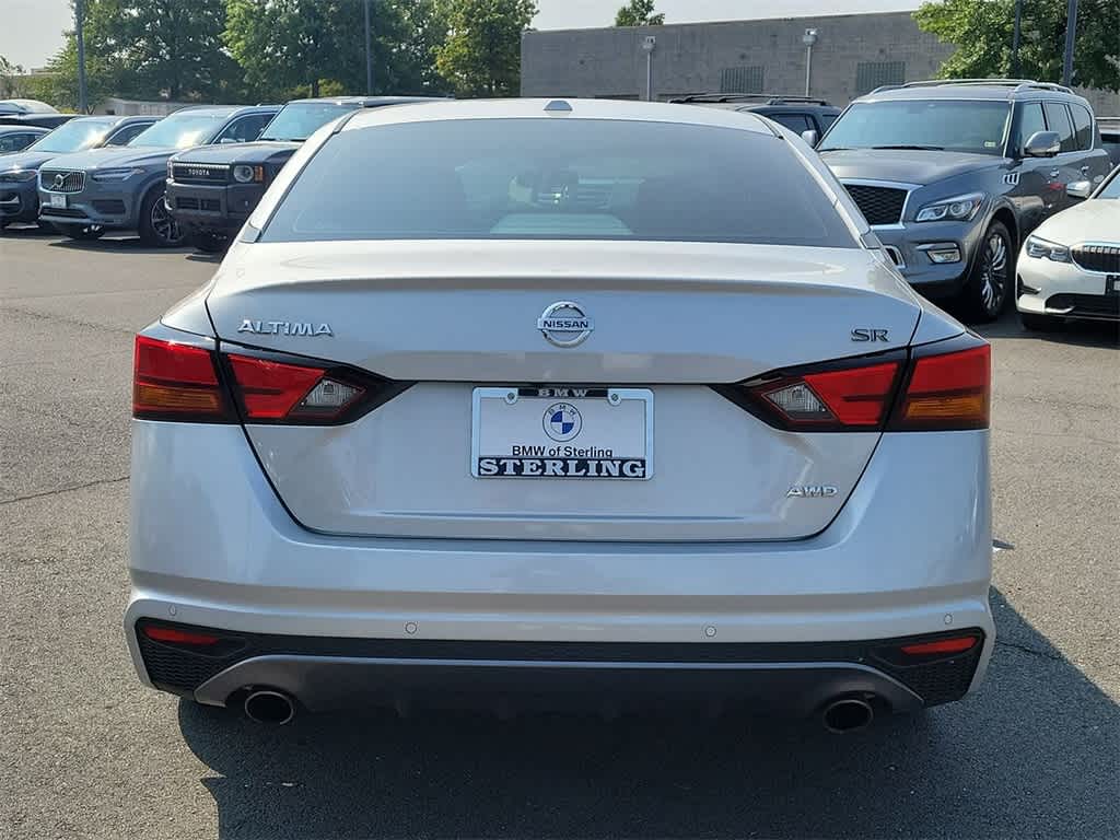 2022 Nissan Altima 2.5 SR 23