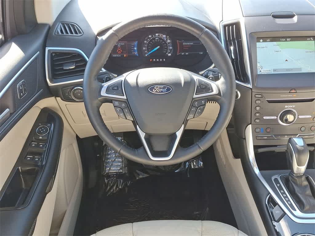 2016 Ford Edge Titanium 21