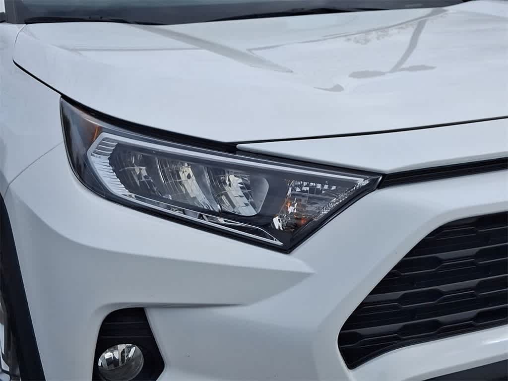 2019 Toyota RAV4 XLE Premium 26