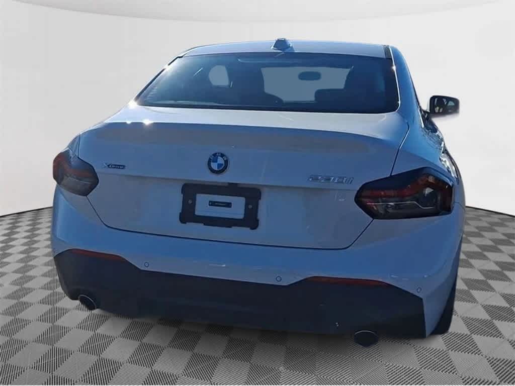 2024 BMW 2 Series 230i xDrive 7