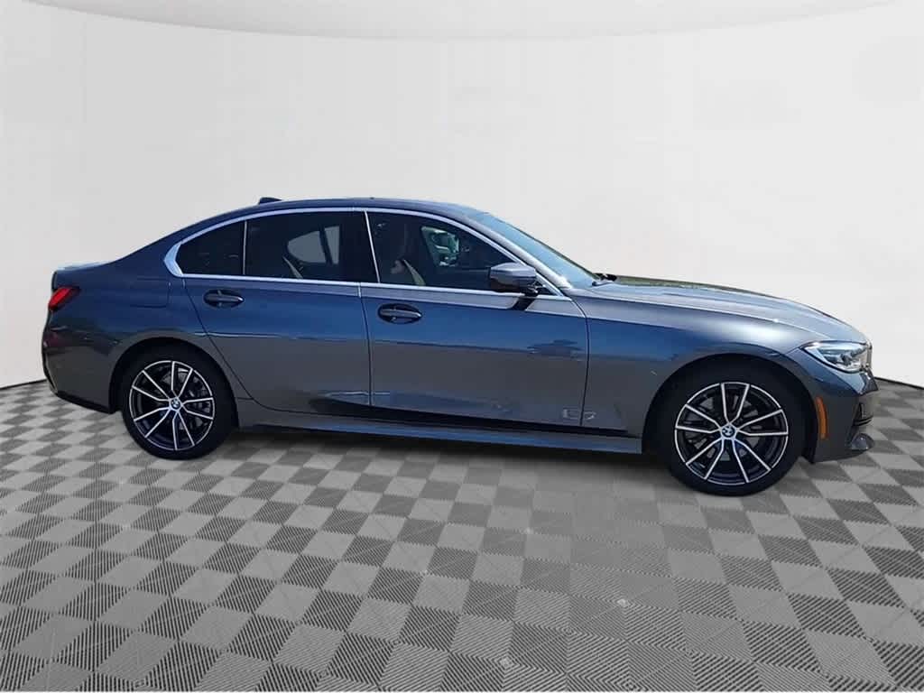 2022 BMW 3 Series 330i xDrive 9