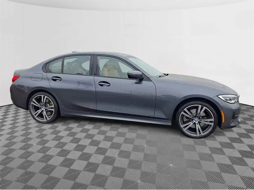 2022 BMW 3 Series 330i xDrive 9