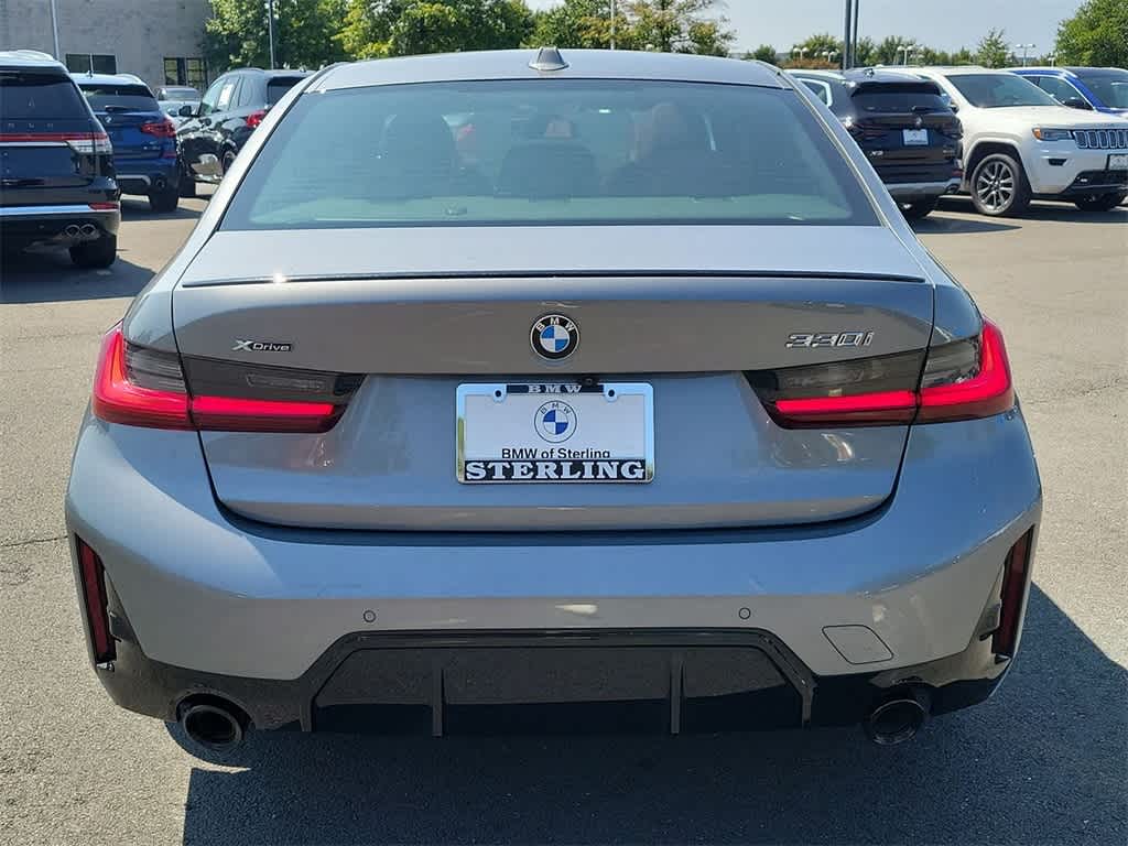 2023 BMW 3 Series 330i xDrive 23