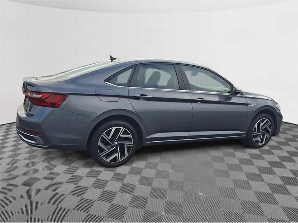 2022 Volkswagen Jetta SEL 8