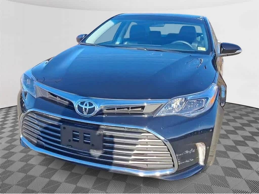 2016 Toyota Avalon XLE 3