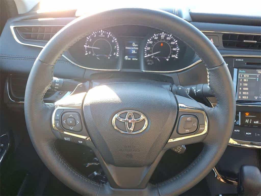 2016 Toyota Avalon XLE 16