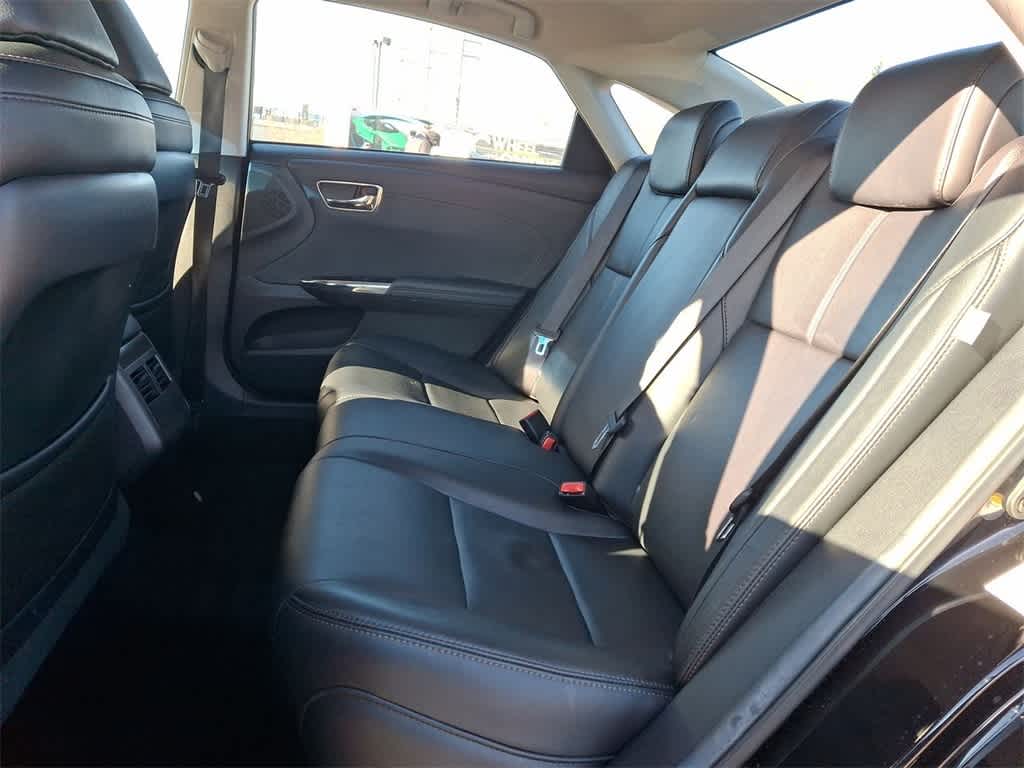 2016 Toyota Avalon XLE 20