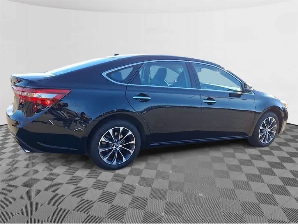 2016 Toyota Avalon XLE 8