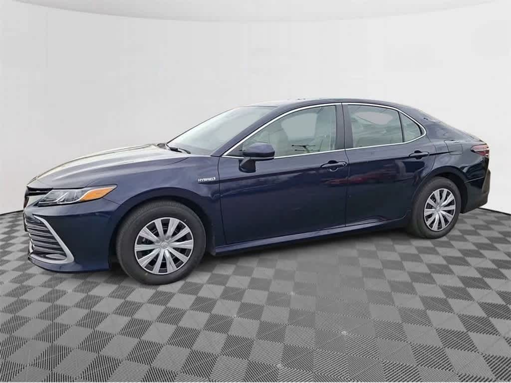 2021 Toyota Camry Hybrid LE 4