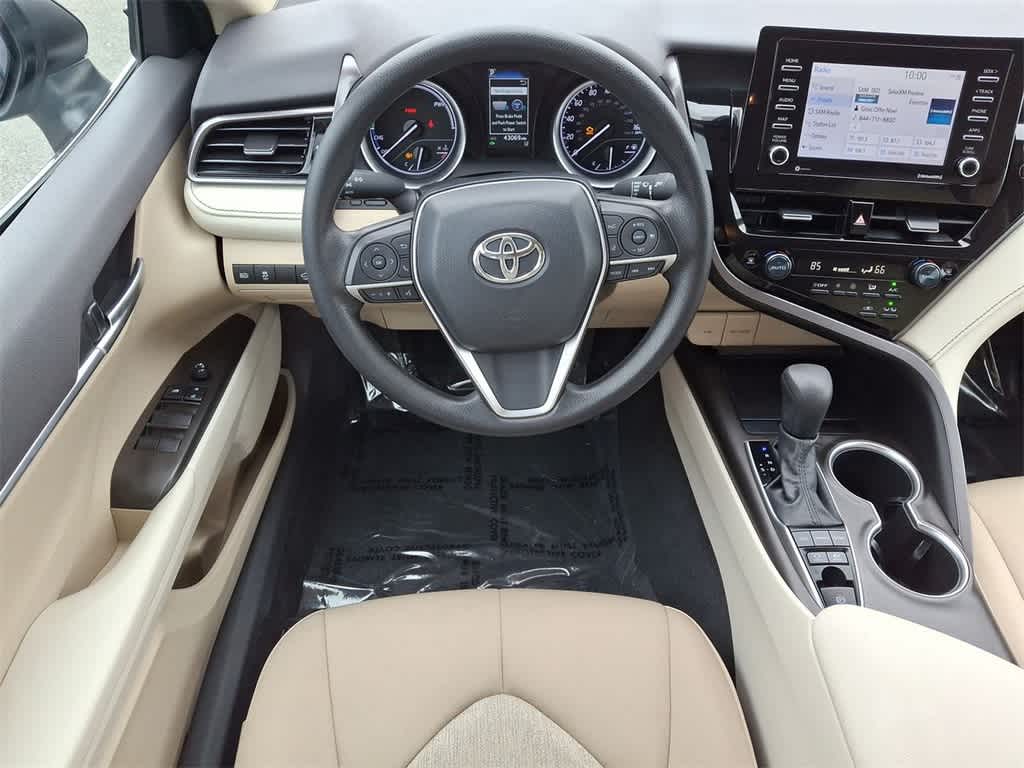 2021 Toyota Camry Hybrid LE 21