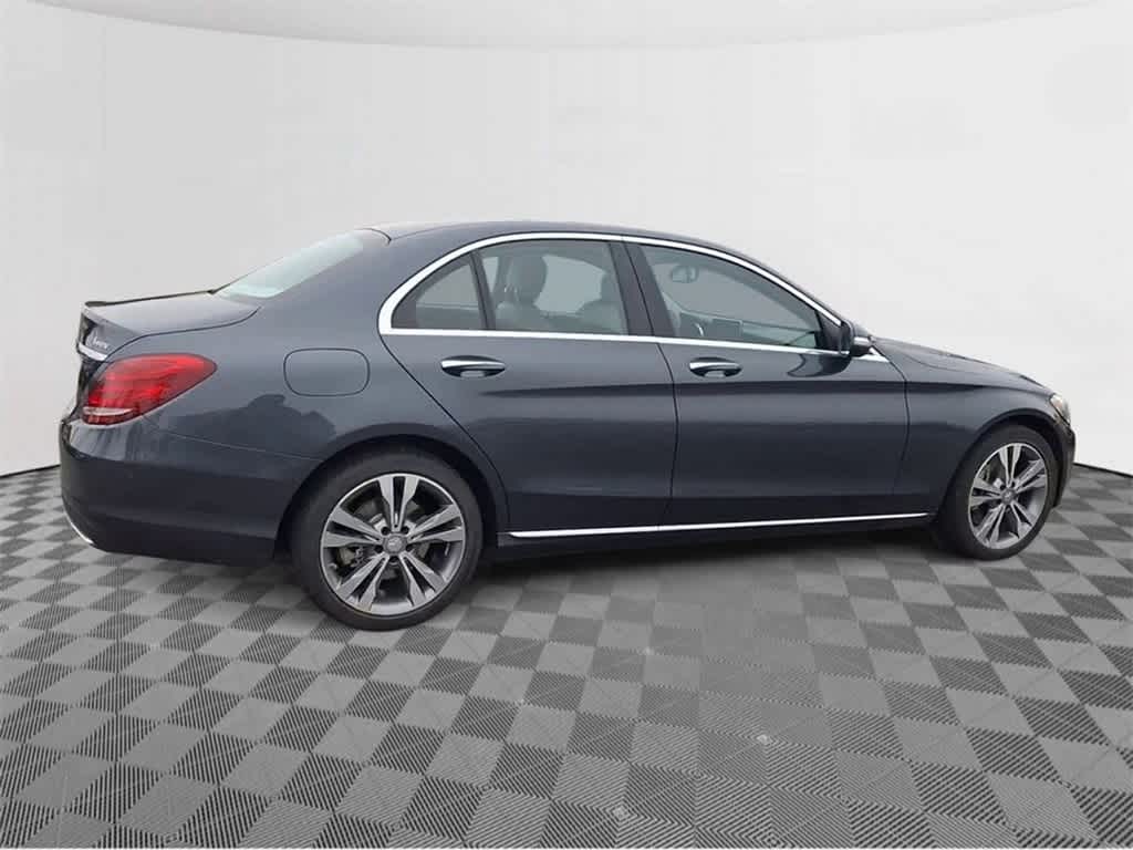 2015 Mercedes-Benz C-Class C 300 8