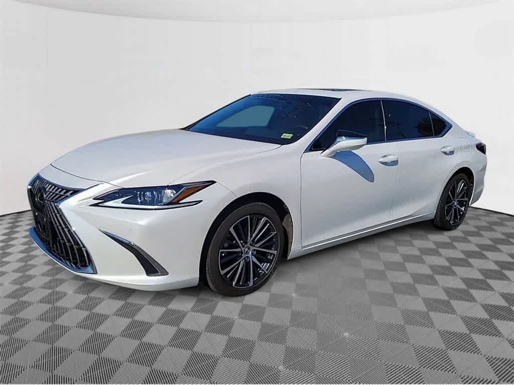 2022 Lexus ES  3