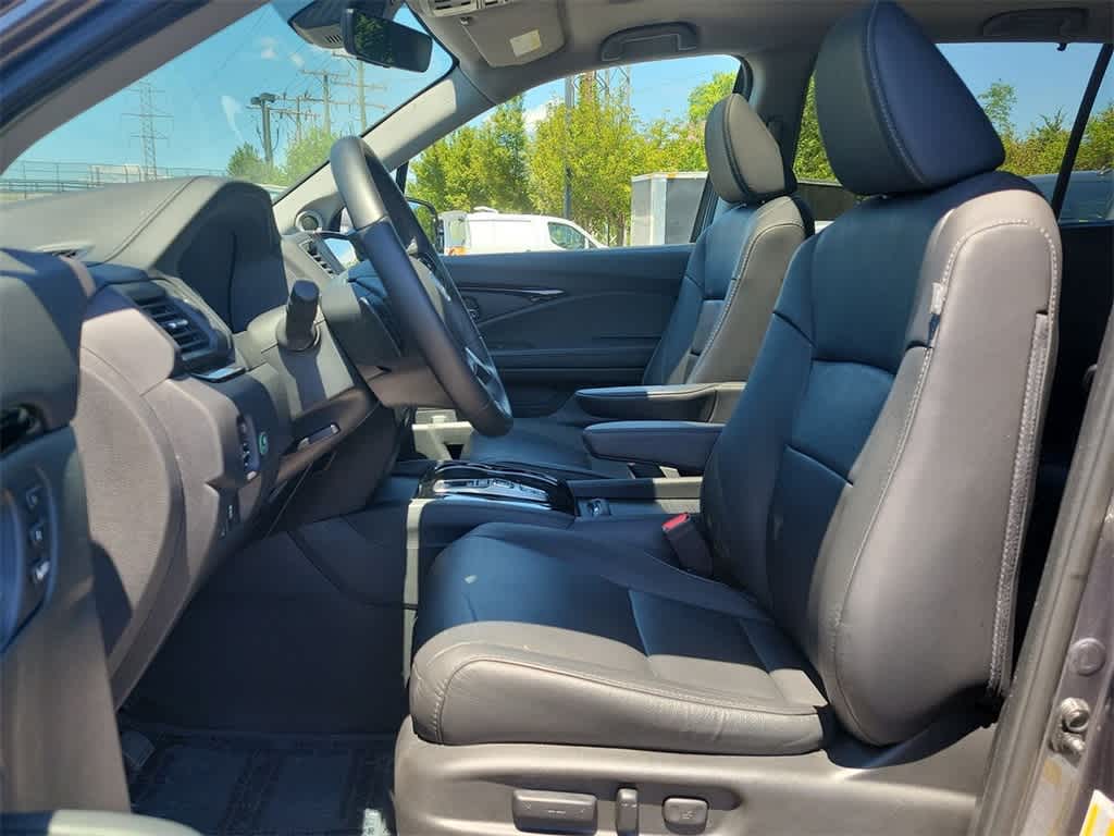 2019 Honda Pilot Touring 8-Passenger 11